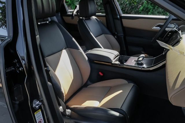 New 2026 Santorini Black Land Rover Autobiography image 37