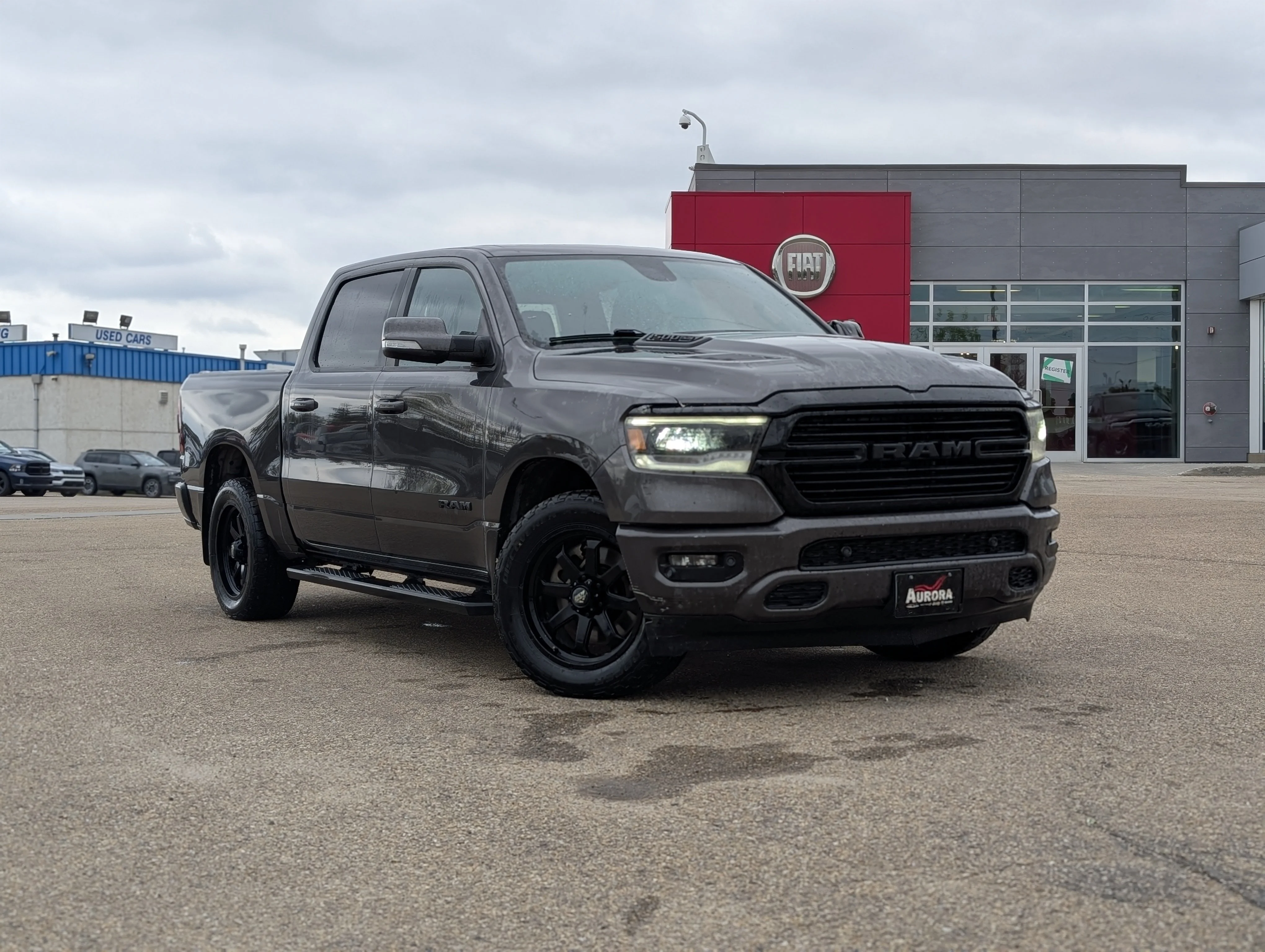 Used 2020 Granite Crystal Metallic Ram Sport image 2