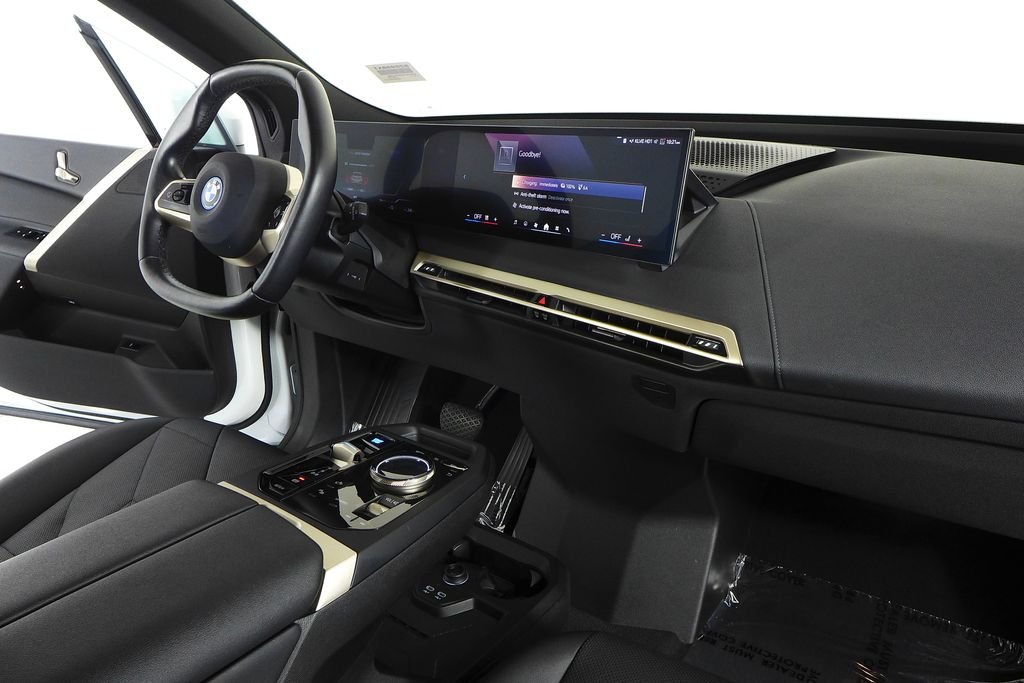 Certified Used 2024 Alpine White BMW xDrive50 image 12