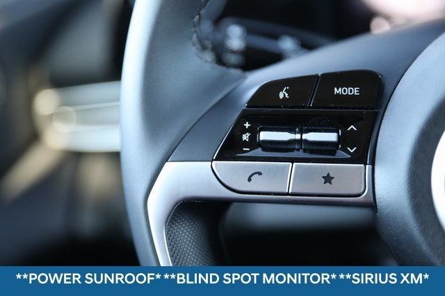 2025 Hyundai Elantra Limited - Photo 7