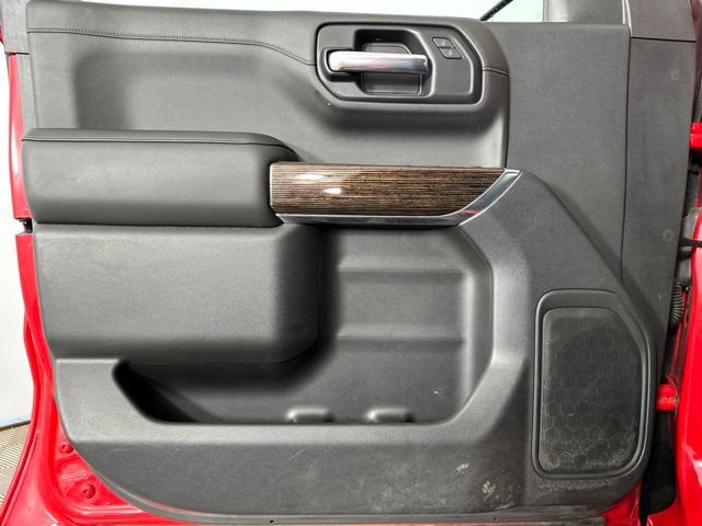 Used 2020 Red GMC Elevation image 23