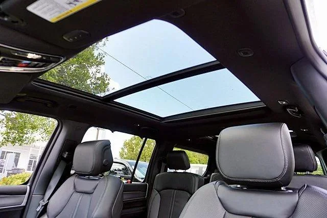 New 2026 Bright White Clearcoat Jeep Grand Wagoneer image 21