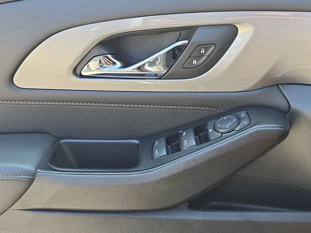2023 Chevrolet Traverse 1LT - Photo 24