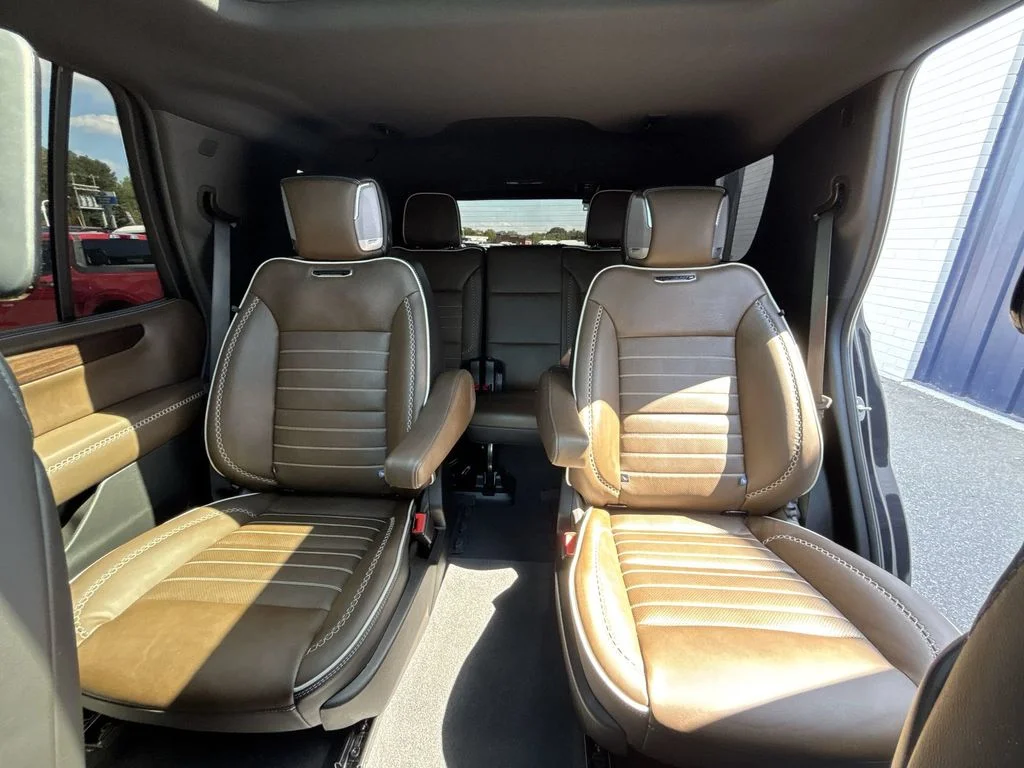 Used 2025 Silver GMC Denali Ultimate image 26