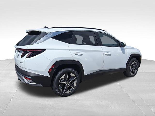 New 2026 White Hyundai SEL Convenience image 9