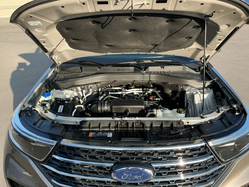 Used 2021 Gray Ford XLT image 24