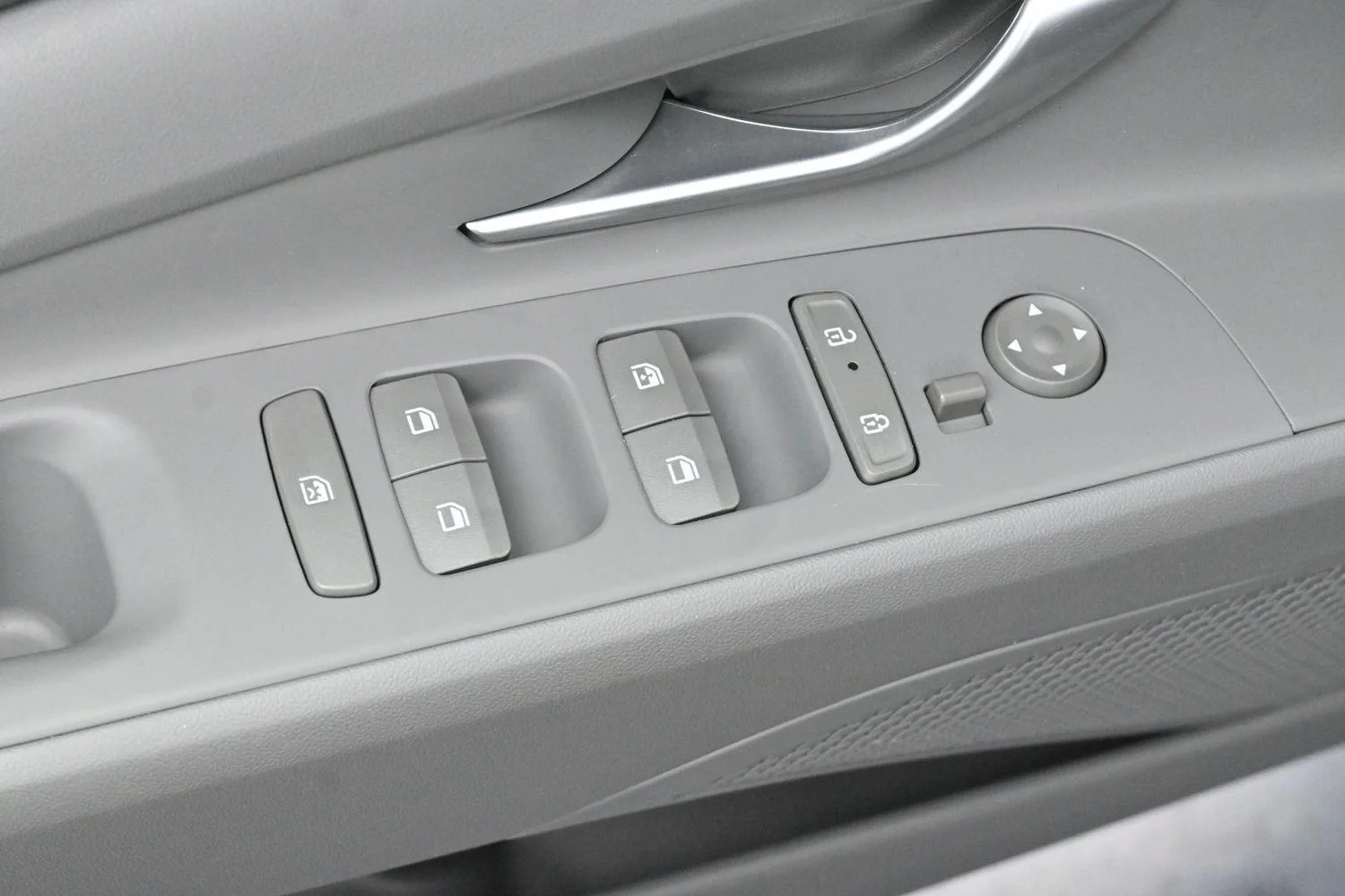 Used 2024 Ecotronic Gray Hyundai SEL image 11