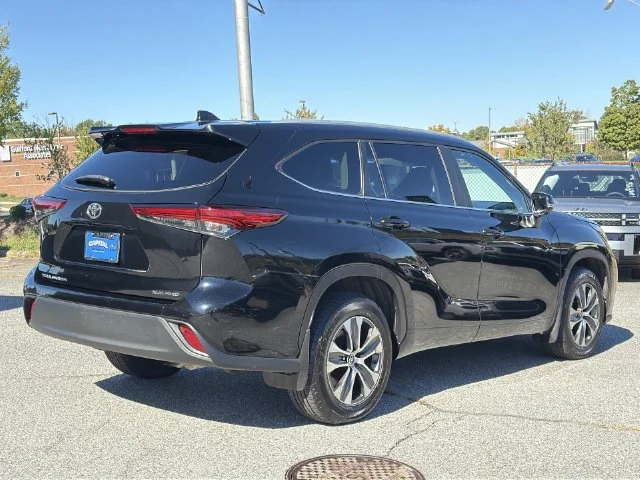 Used 2023 Black Toyota XLE image 13