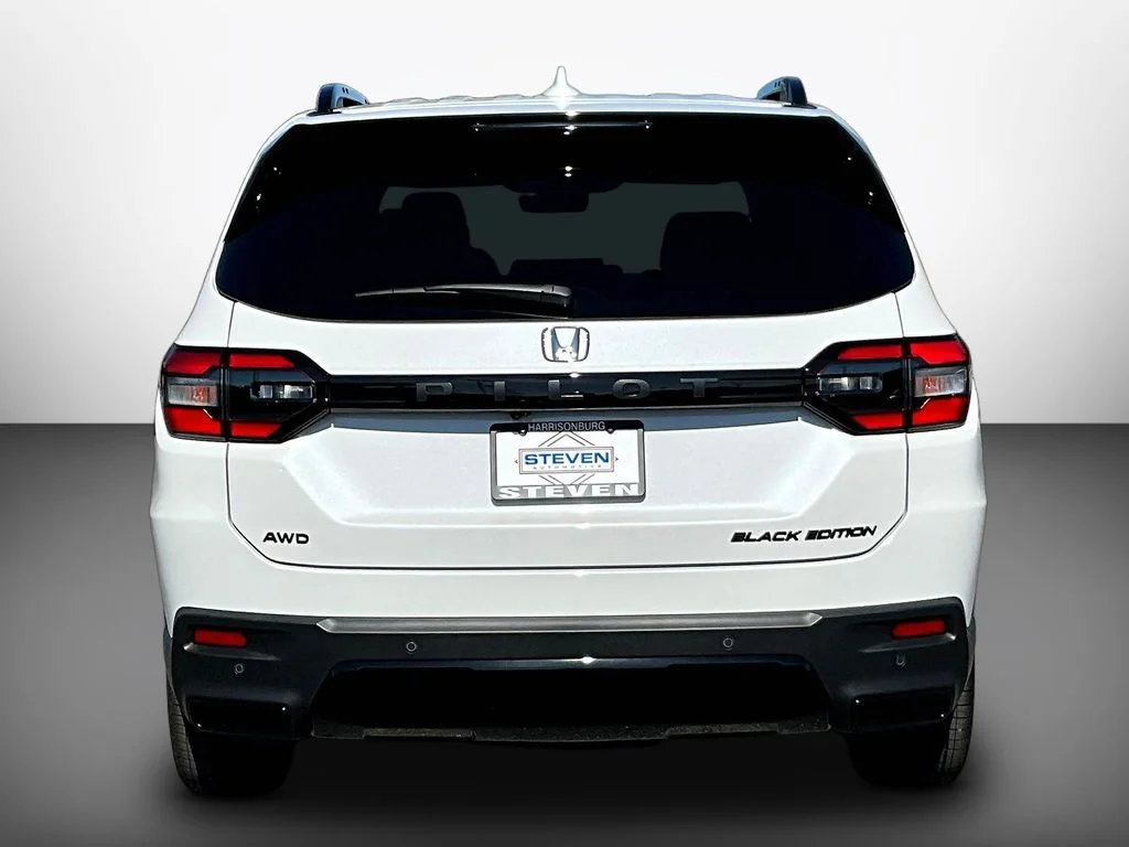 New 2026 Platinum White Pearl Honda AWD Black Edition image 5