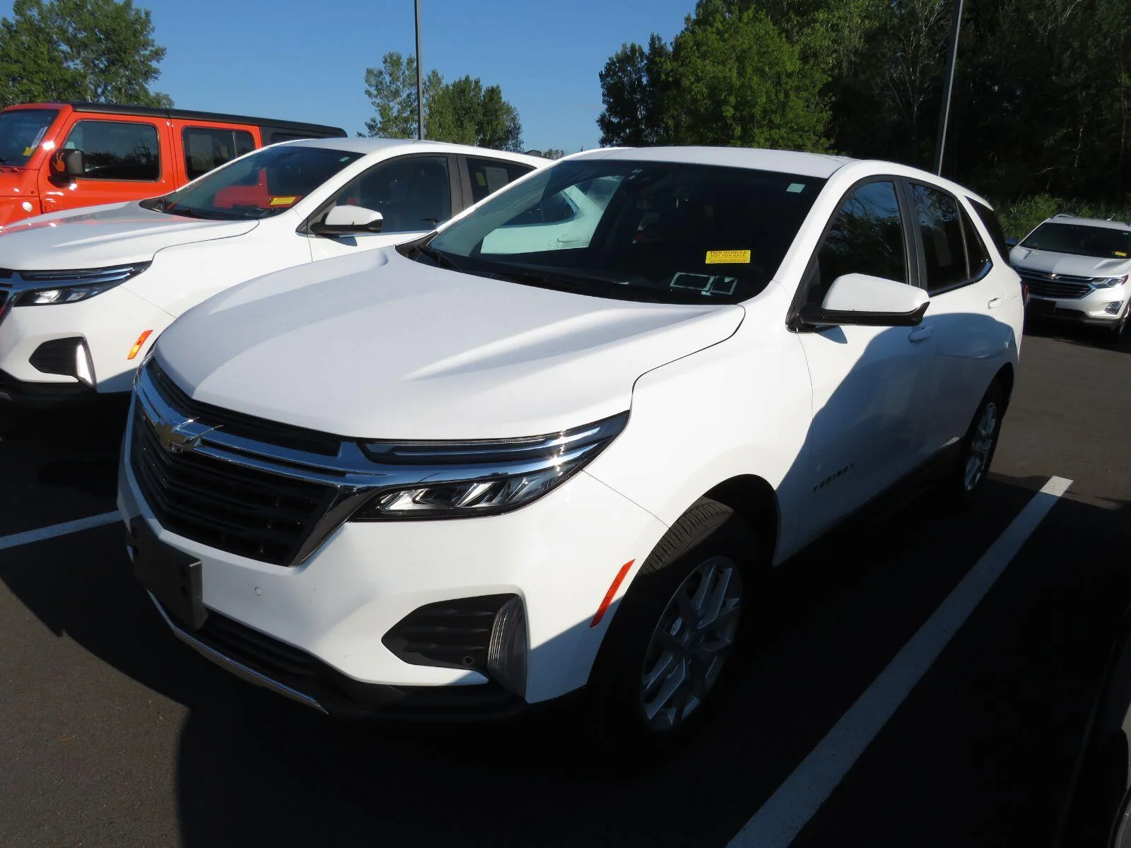 Used 2024 Summit White Chevrolet LT image 7