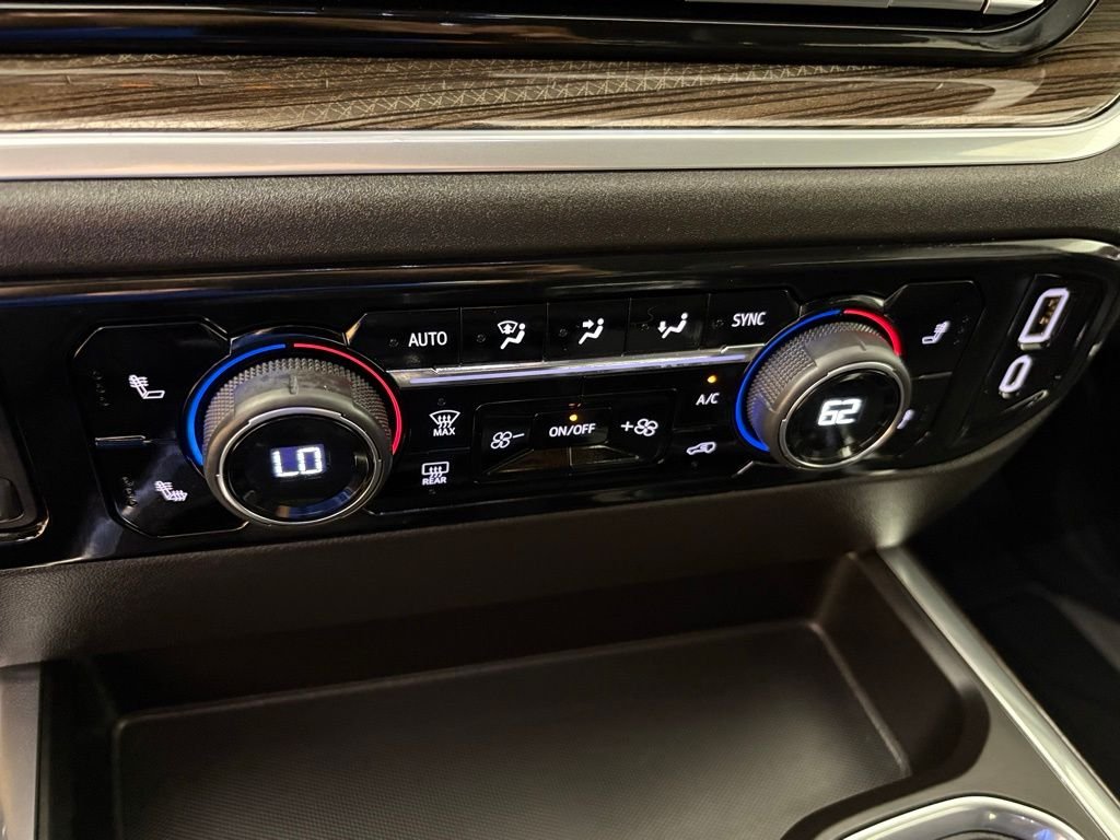 Used 2026 White Chevrolet LT image 28