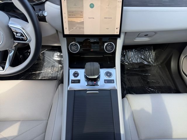Used 2023  Jaguar P250 S image 15