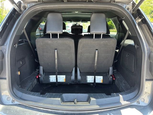Used 2017 Gray Ford XLT image 12