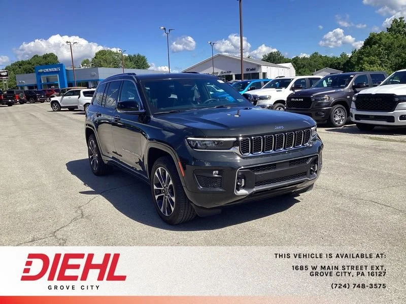 Used 2023  Jeep Overland image 1