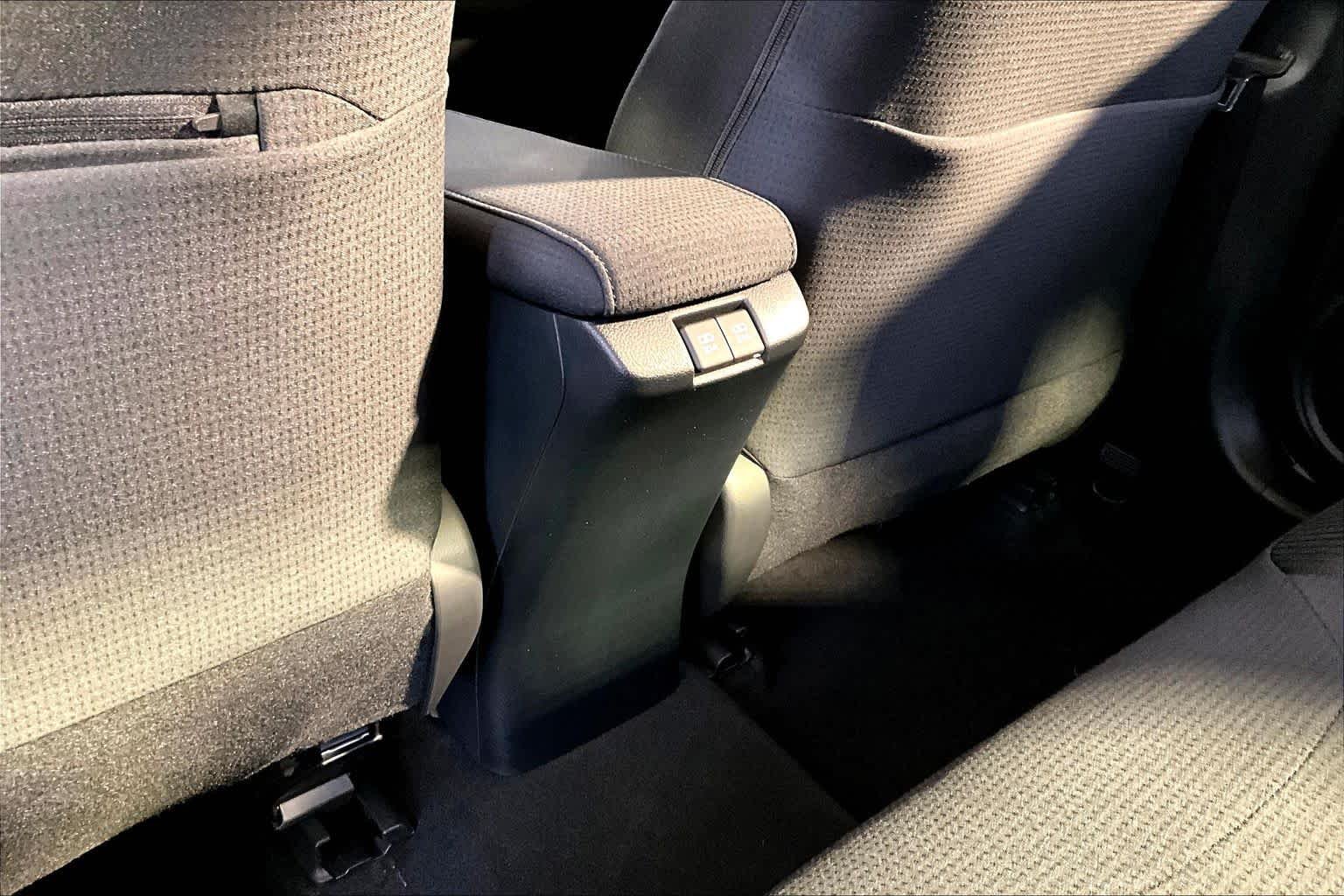 Used 2022 Wind Chill Pearl Toyota LE image 34