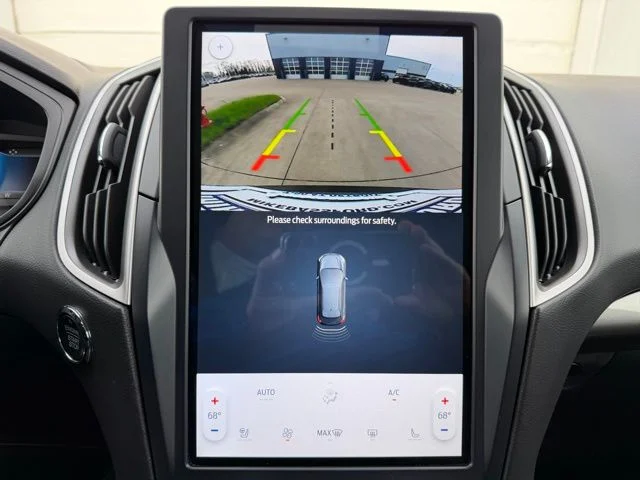 Used 2023 Black Ford SEL image 35