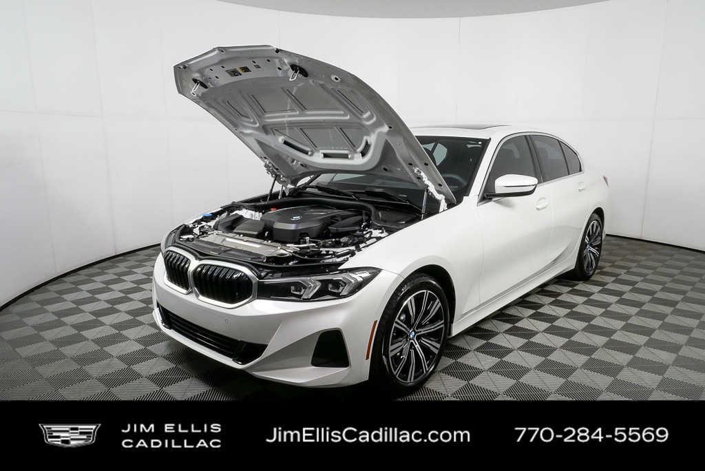 2025 BMW 3 Series 330i - Photo 33