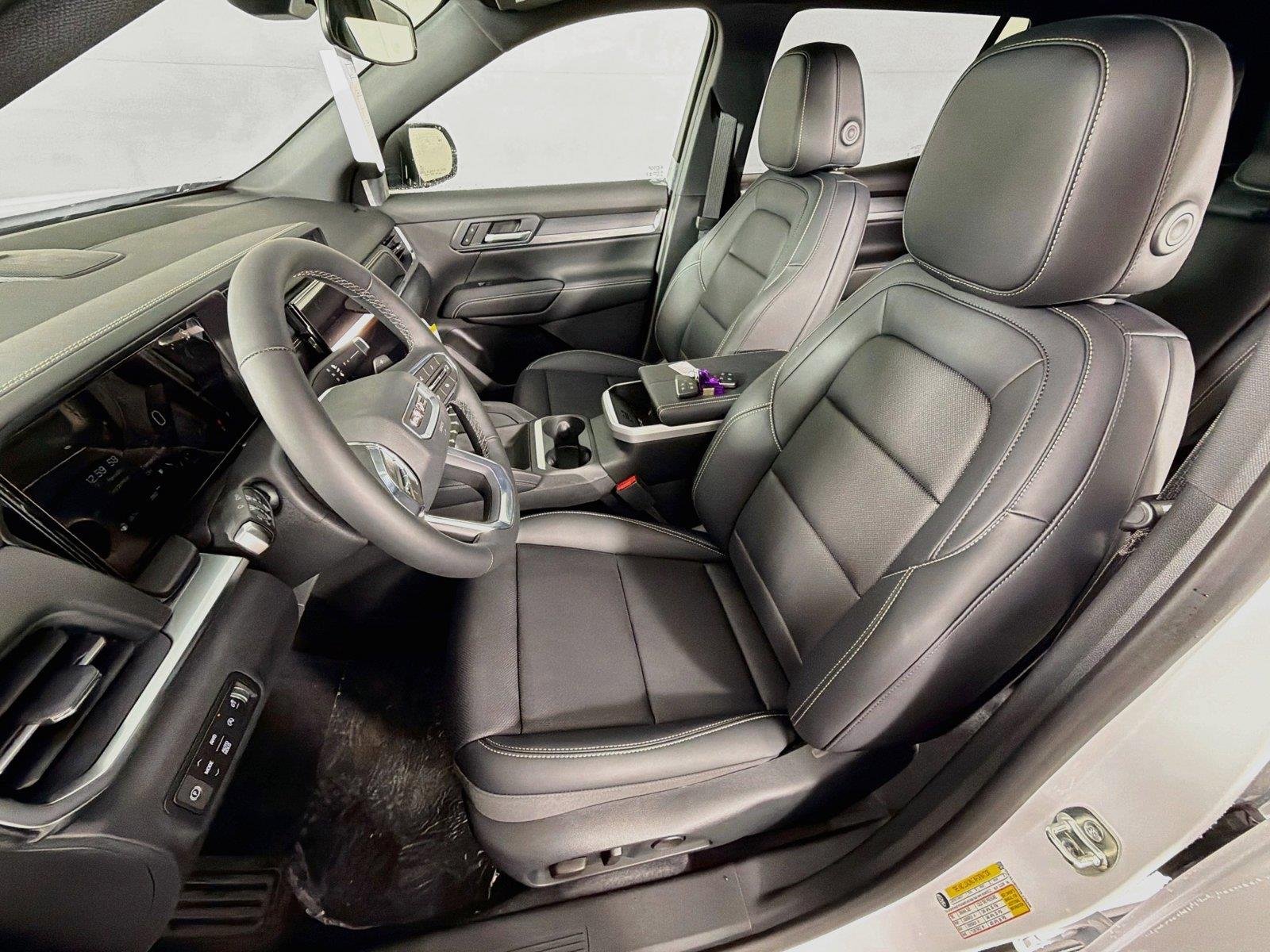 New 2027 Summit White GMC Elevation image 2