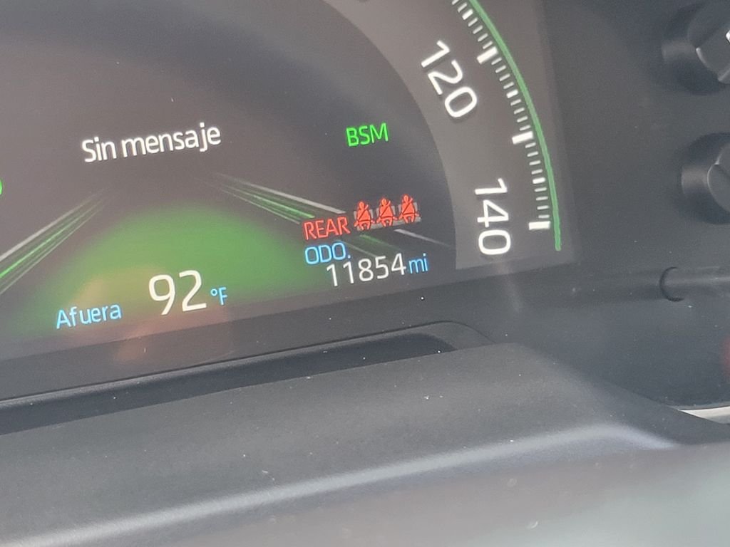 Used 2025 Silver Toyota XLE image 27