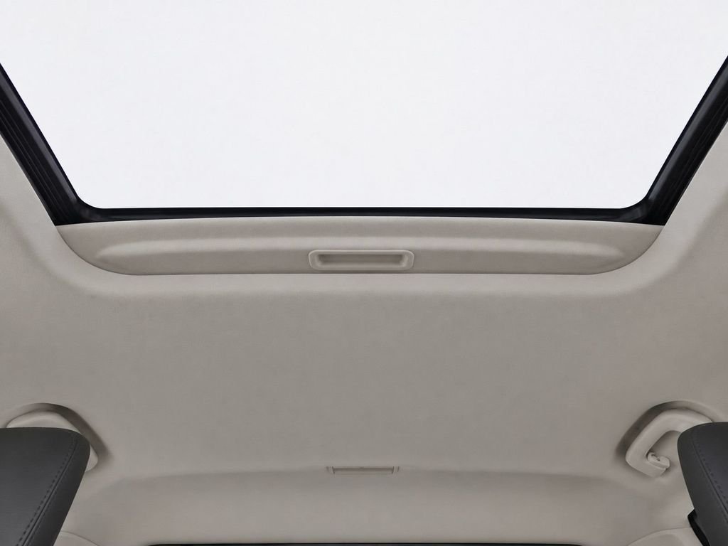 New 2026 Oxford White Ford Lariat® image 17