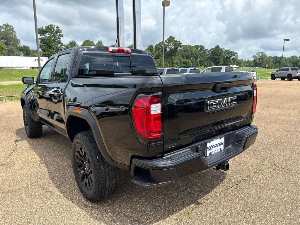 New 2026 Onyx Black GMC Elevation image 10