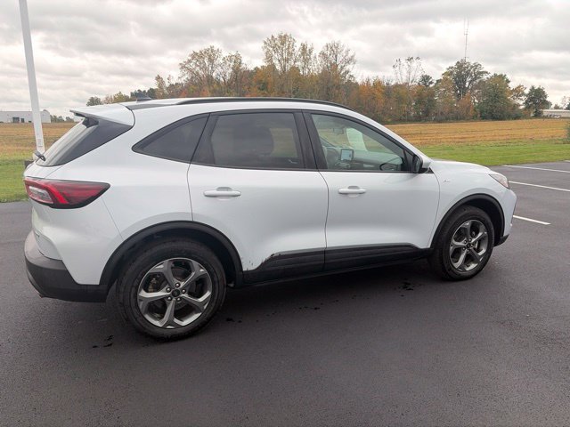 Used 2025 Silver Metallic Ford ST-Line Select image 10