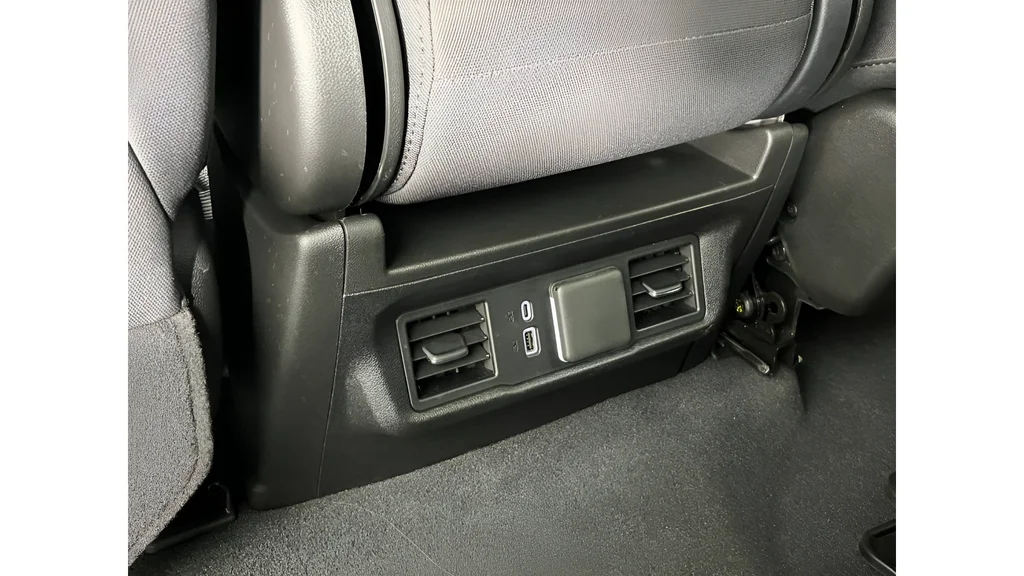 Used 2025 White Chevrolet LT image 26