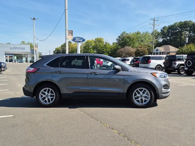 Used 2024 Gray Ford SEL image 14