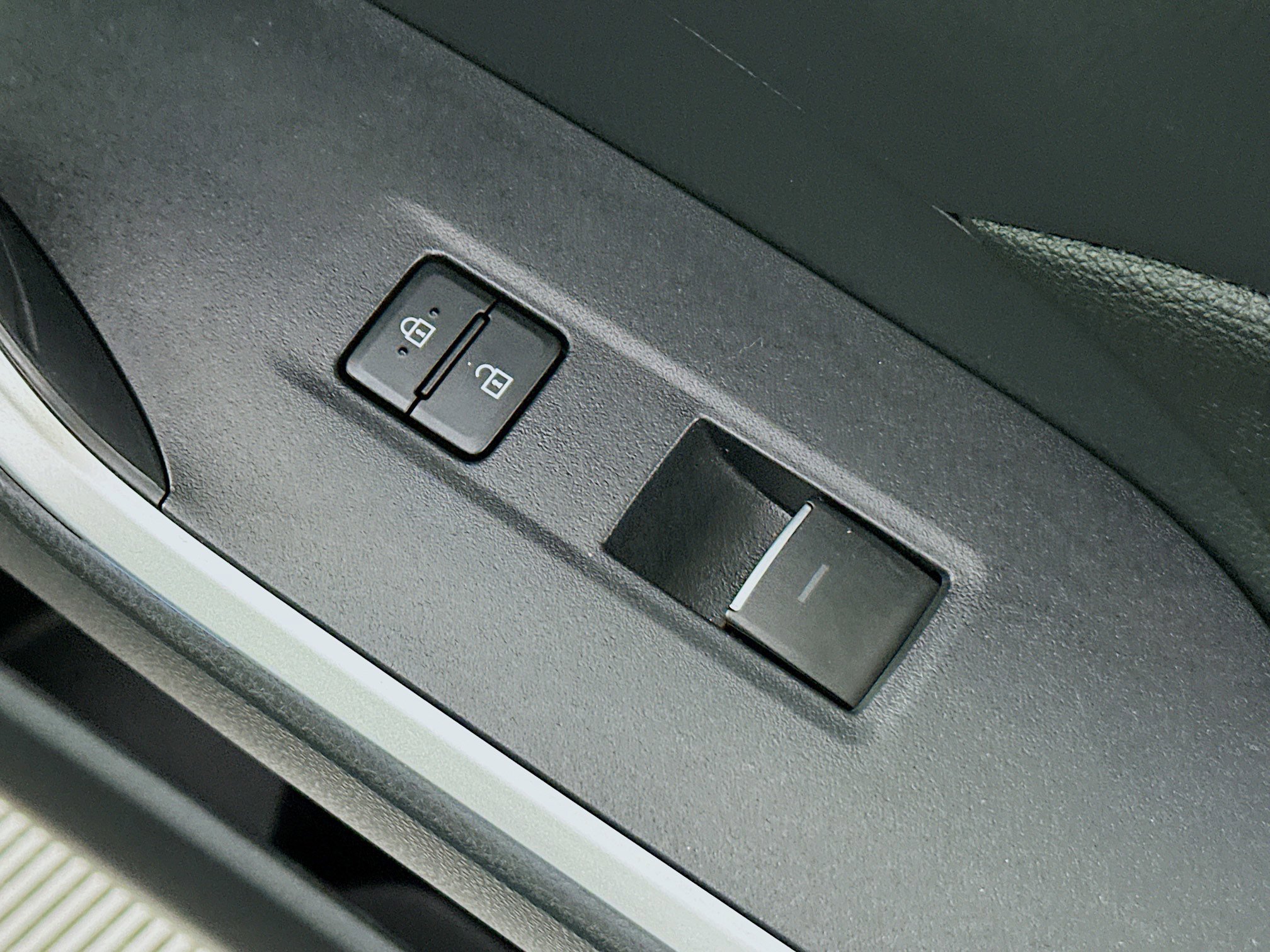 Used 2025 Magnetic Gray Metallic Toyota Hybrid SE image 29