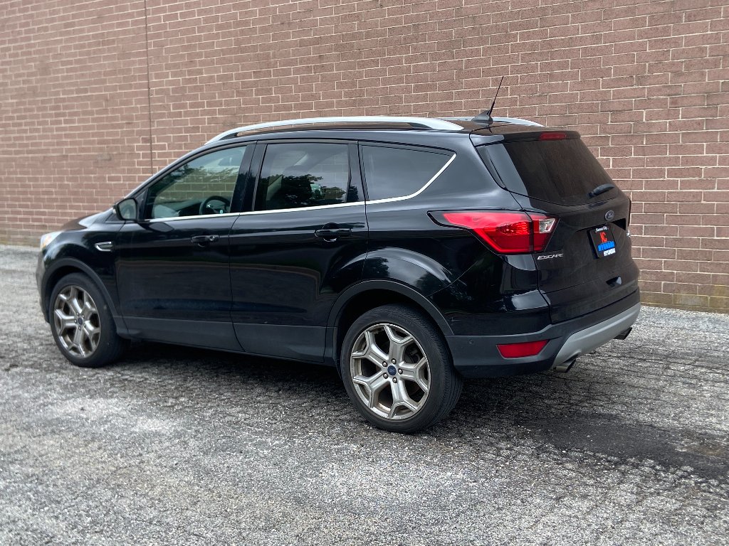 Used 2019 Agate Black Metallic Ford Titanium image 4