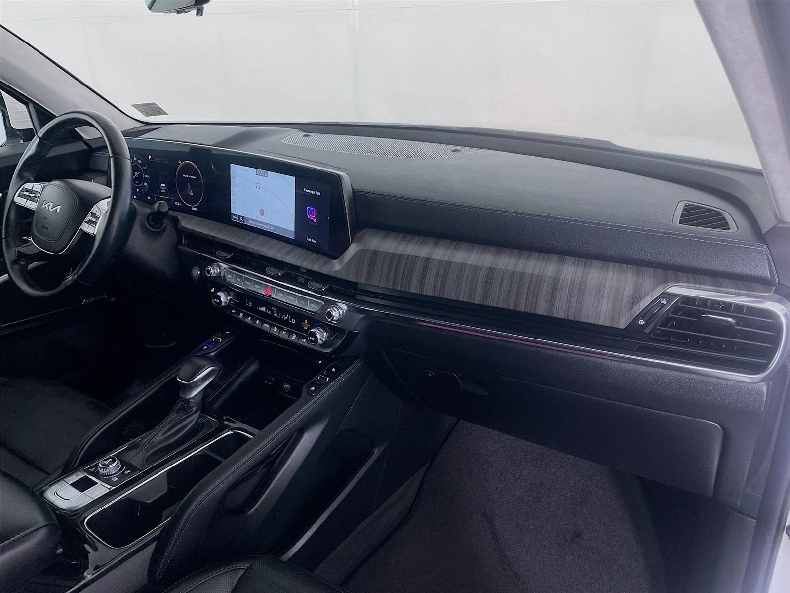Used 2024 Glacial White Pearl Kia SX-Prestige image 36