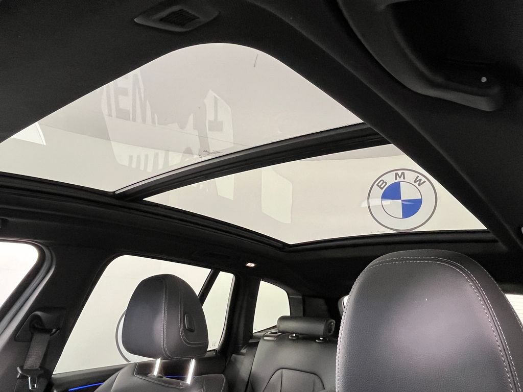Used 2024 Blue BMW xDrive30i image 29