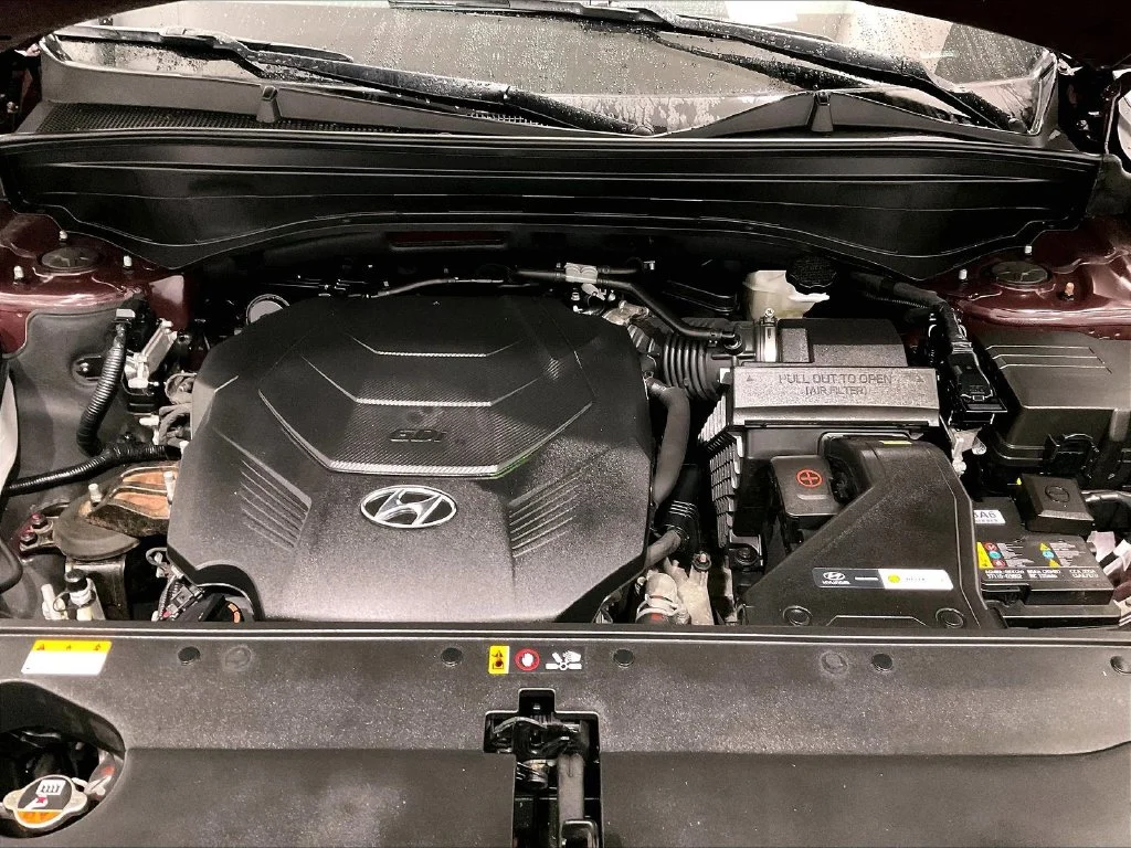 Used 2023 Sierra Burgundy Hyundai SEL image 31