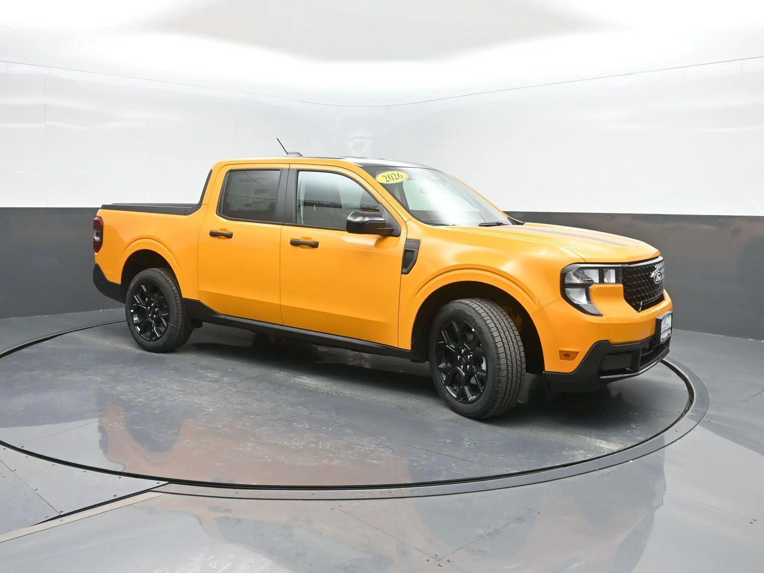 New 2026 Orange Fury Metallic Tri-Coat Ford XLT image 4