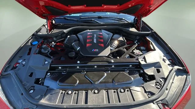 Used 2025  BMW NA image 32