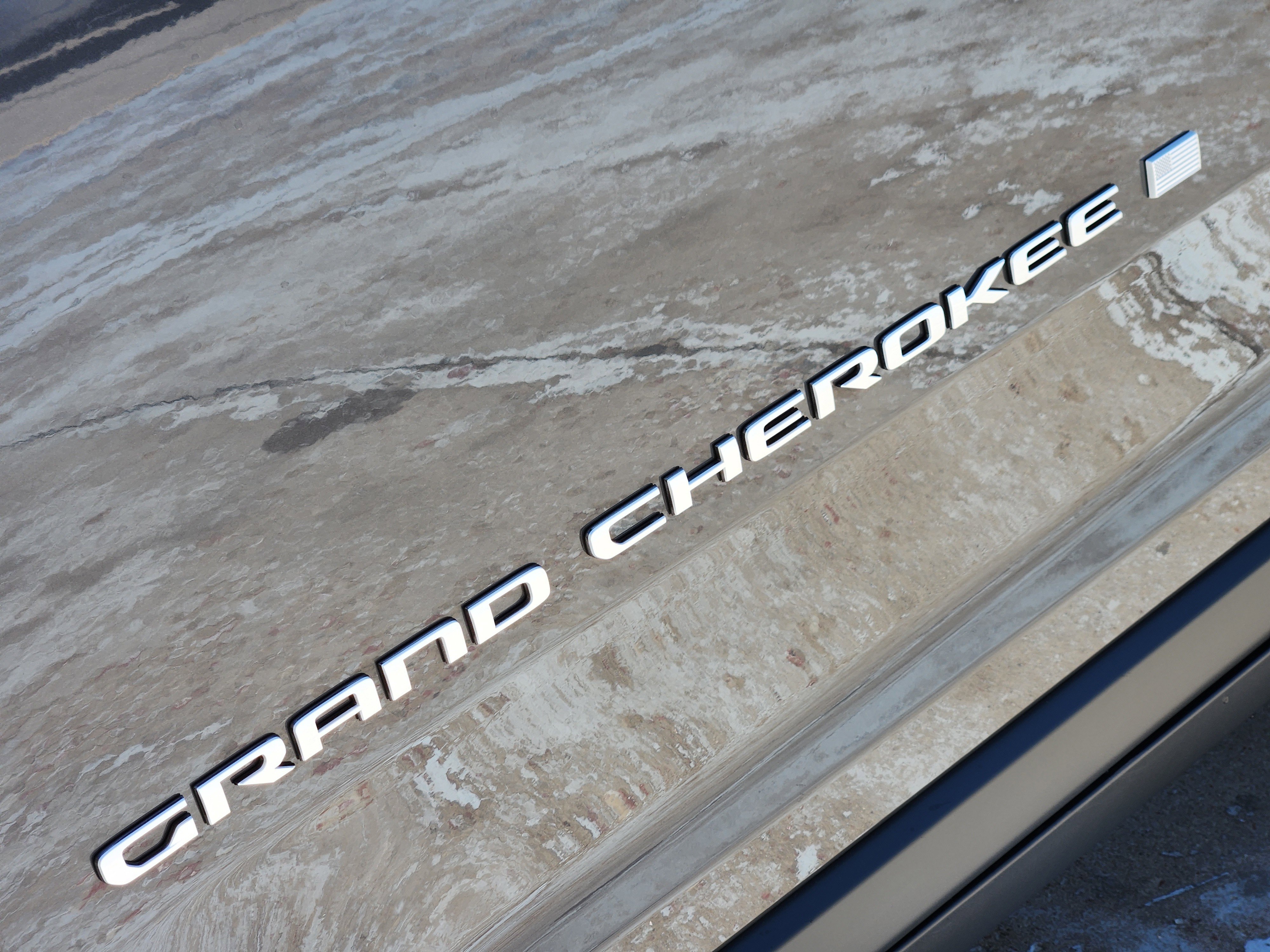 New 2026 Baltic Gray Metallic Clear-Coat Exterior Paint Jeep Laredo X image 7
