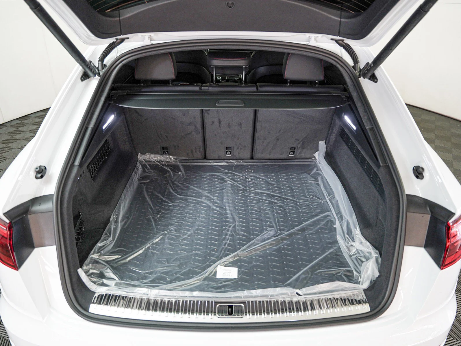 New 2026 Glacier White Metallic Audi Prestige image 8