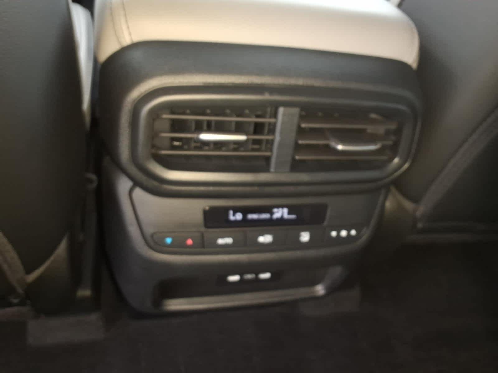 2025 Honda Pilot EX-L - Photo 13