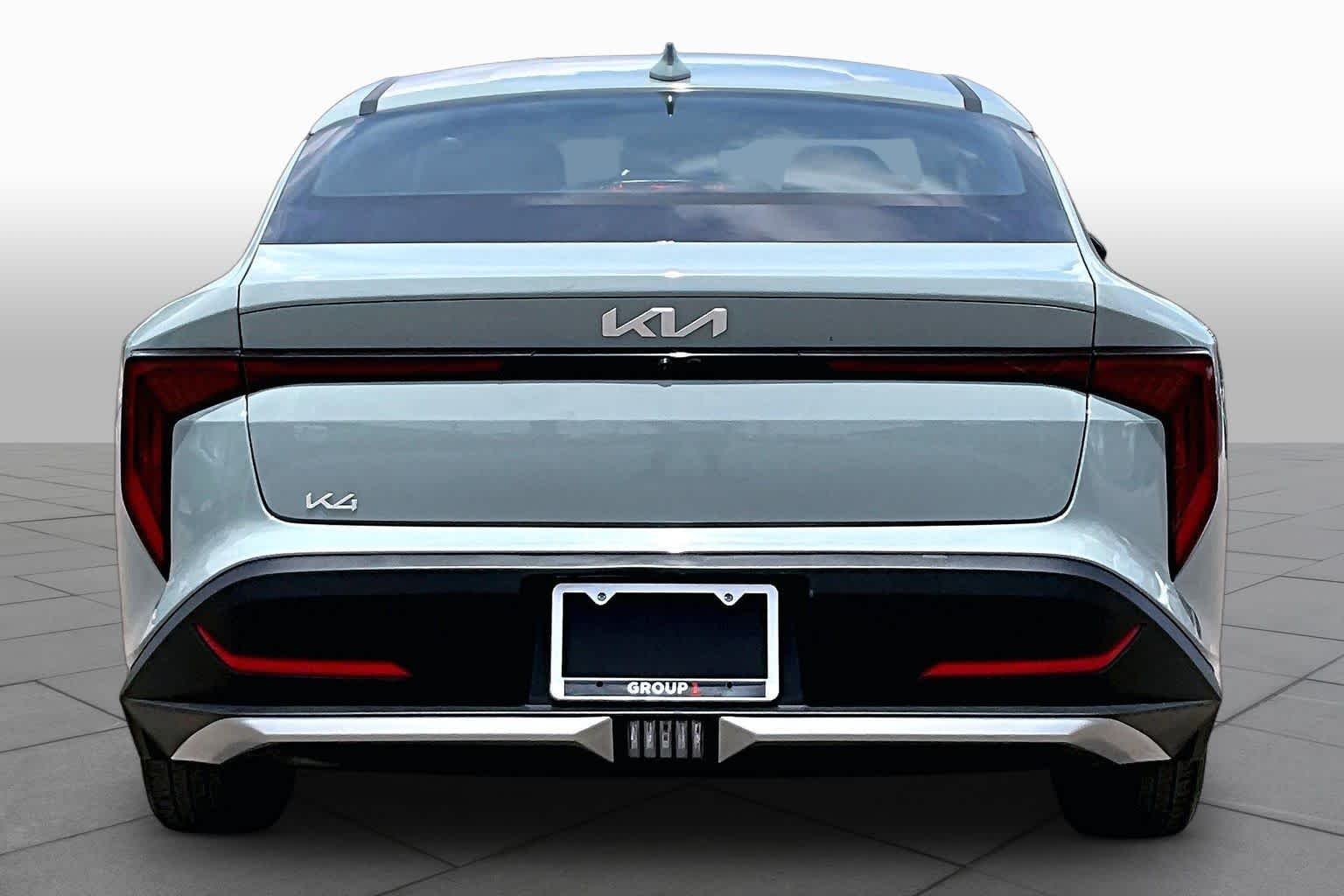 Used 2025 Morning Haze Kia LXS image 5