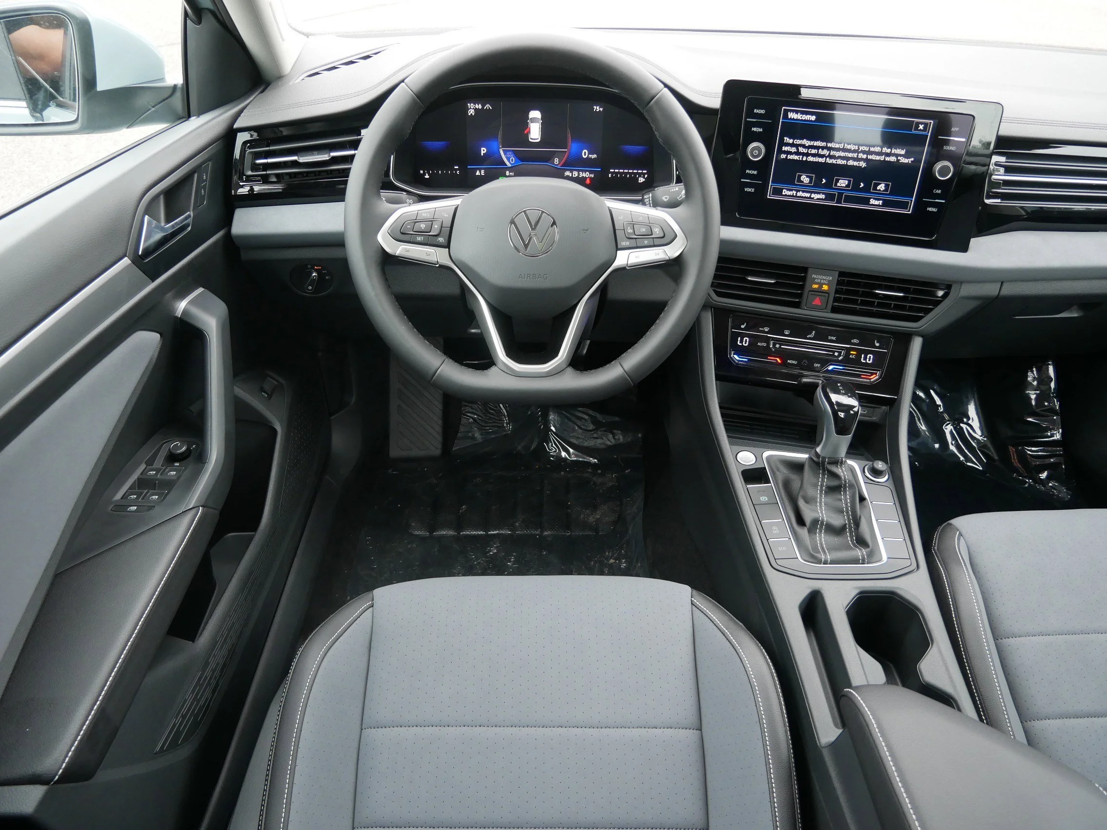 2025 Volkswagen Jetta SE - Photo 7