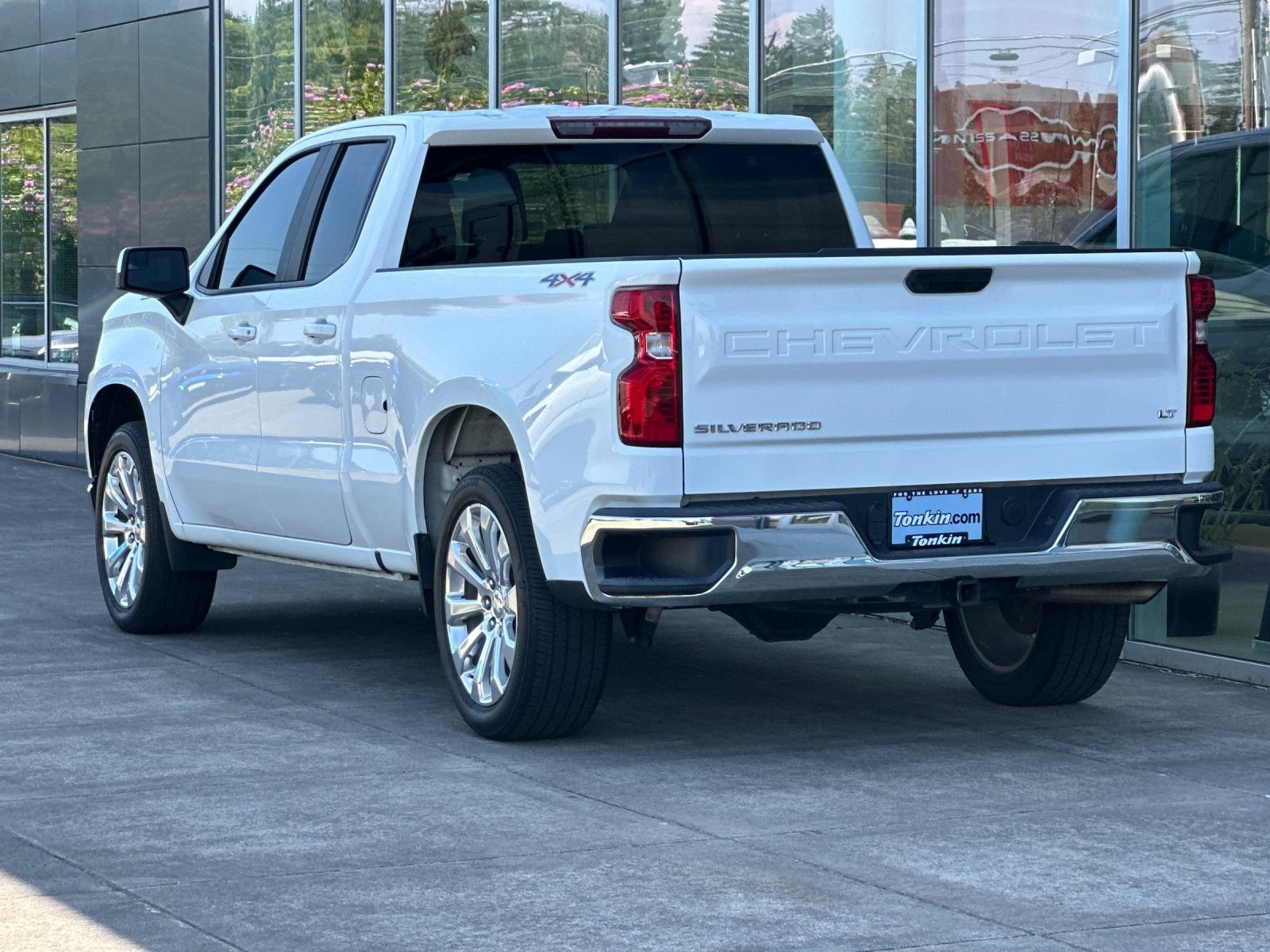 Used 2020 Summit White Chevrolet LT image 5