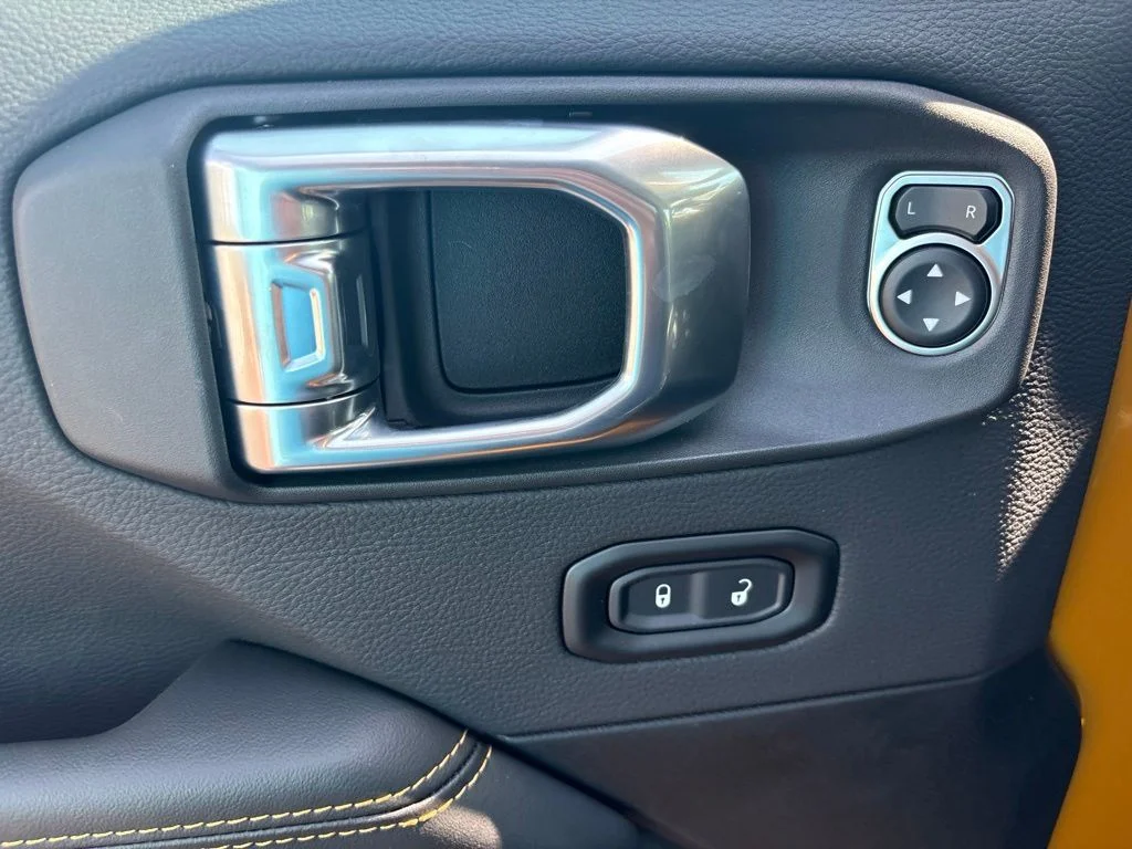 New 2026 Goldilocks Jeep Sahara image 11