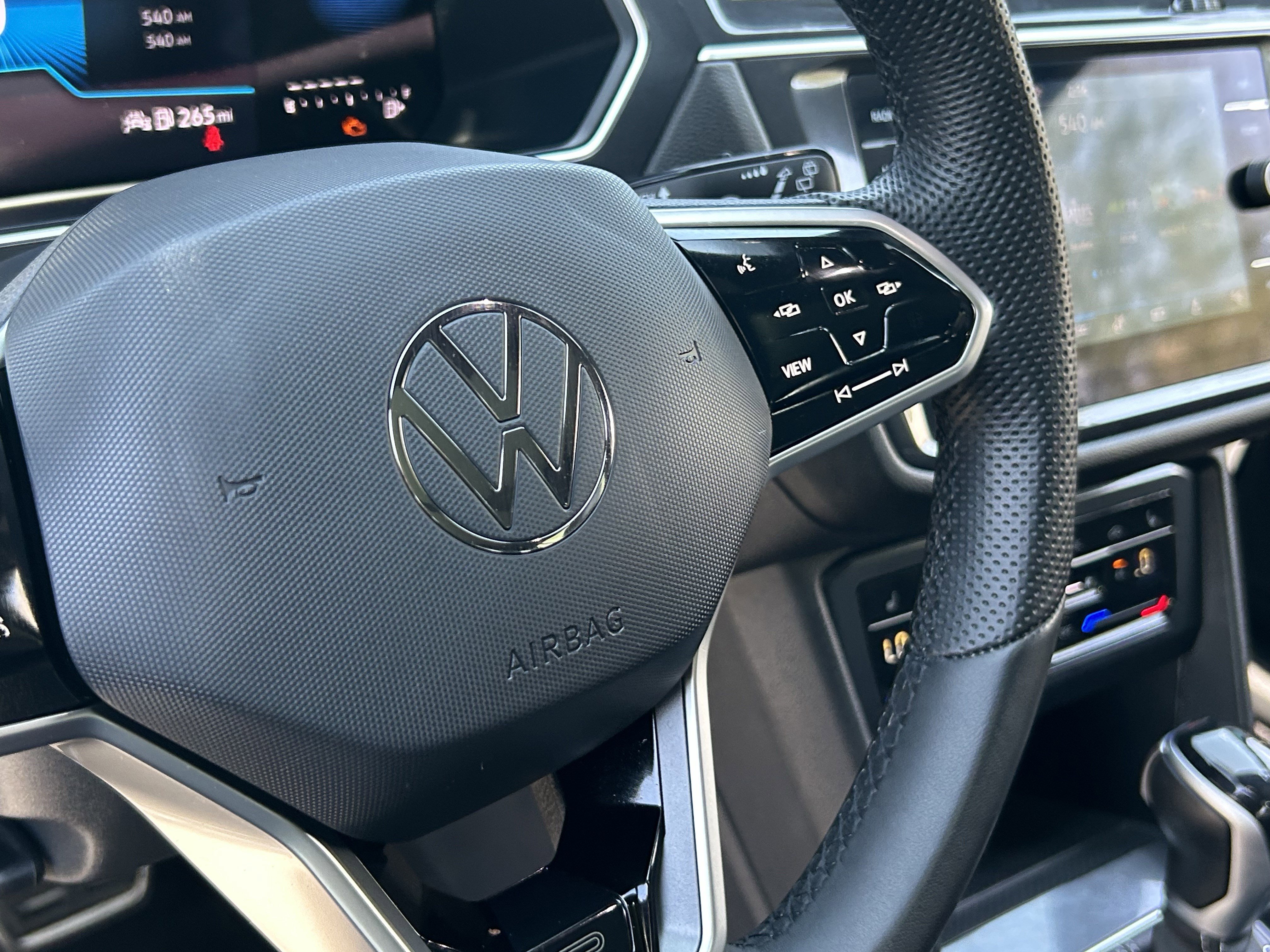 Used 2024 Platinum Gray Metallic Volkswagen SE R-Line Black image 30