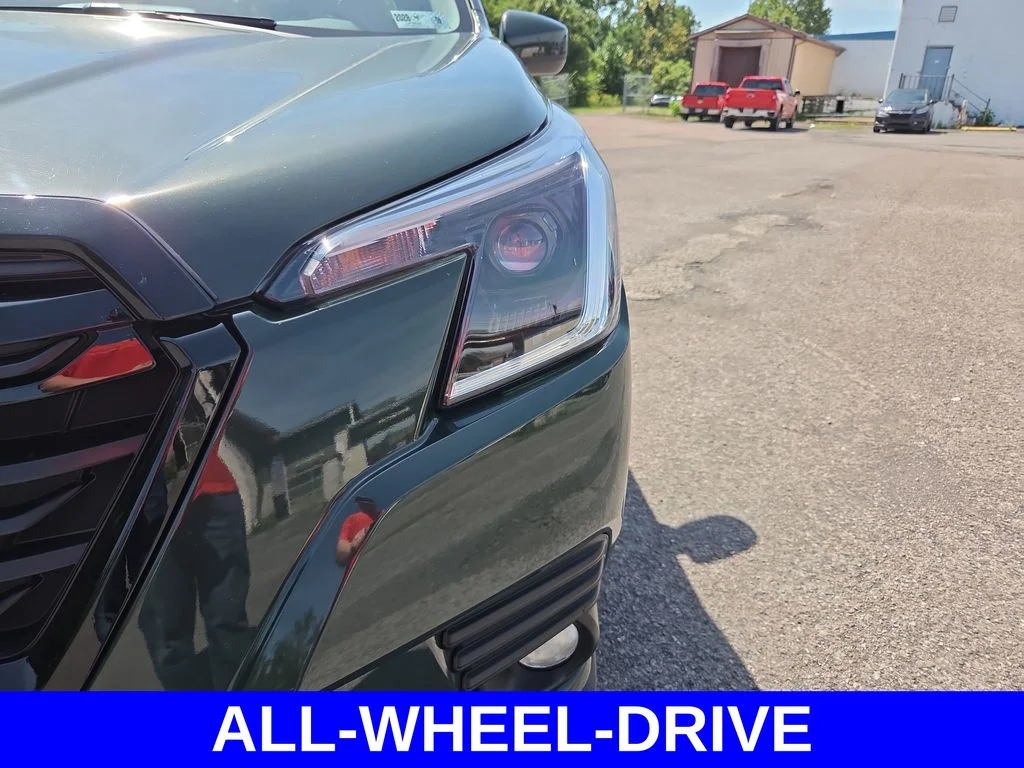 Used 2022 Green Subaru Premium image 21