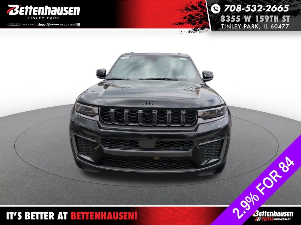 New 2026 Diamond Black Crystal Pearl-Coat Exterior Paint Jeep Altitude image 20