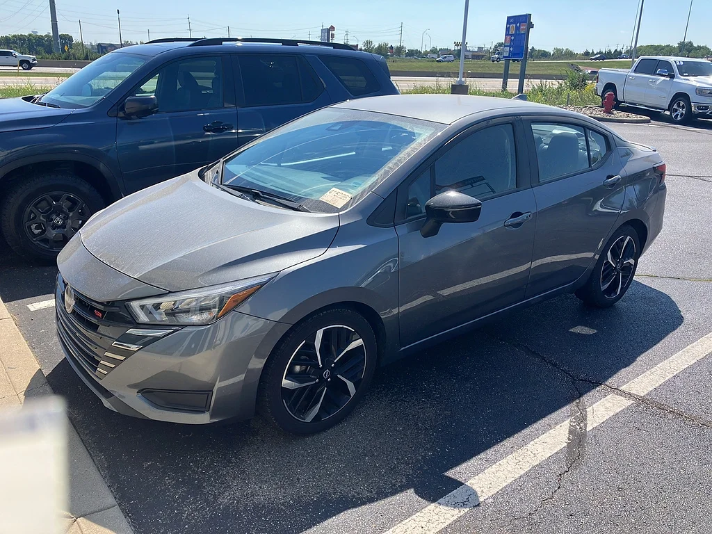 Used 2024 Gun Metallic Nissan SR image 3
