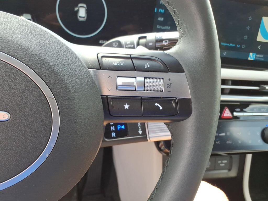 2025 Hyundai Tucson Limited - Photo 20