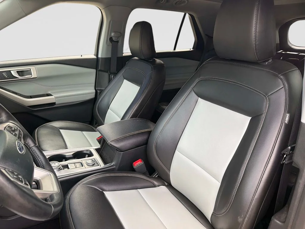 Used 2023 Silver Ford XLT image 23