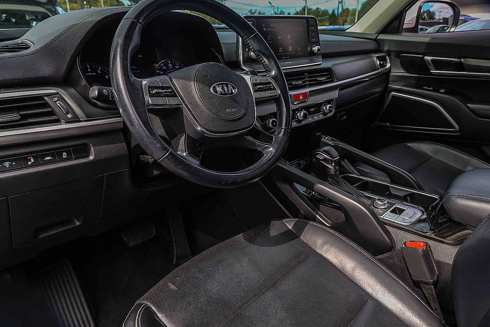 Certified Used 2020 Snow White Pearl Kia S image 7