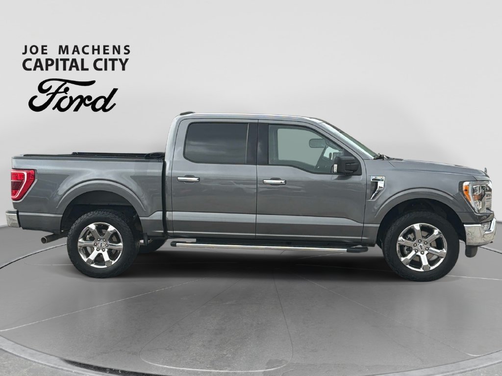 Used 2022 Gray Ford XLT image 3